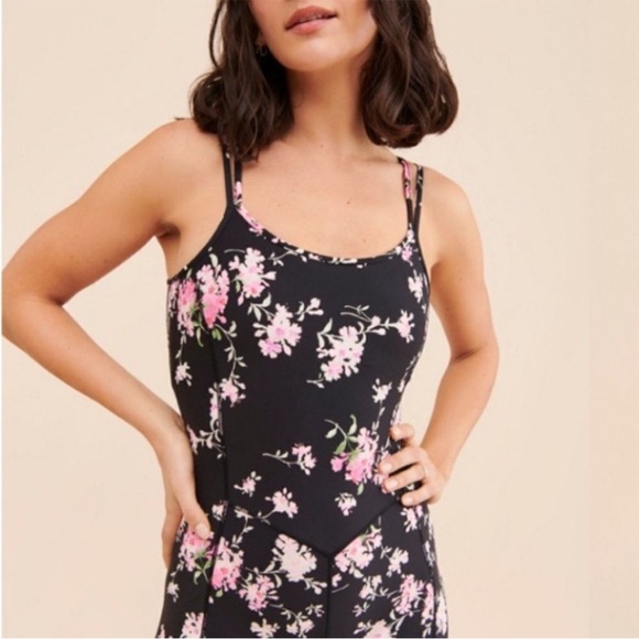 LoveShackFancy
Floral Print Scoop Neck Jumpsuit - Picture 3 of 4